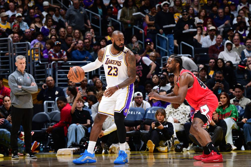 孔帕尼：凯恩和对手的手臂位置几乎一样，这种情况不该判点球